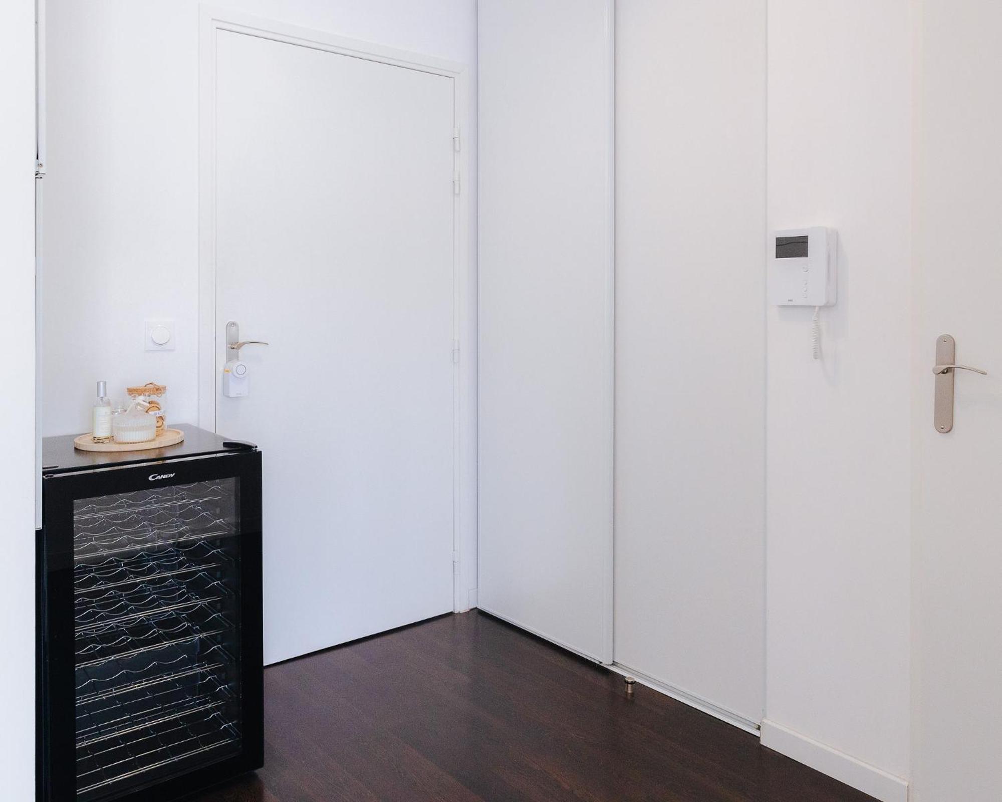 Appartement Luxueux, Neuf & Equipe A Versailles, Saint-Cyr-lʼÉcole Exterior foto